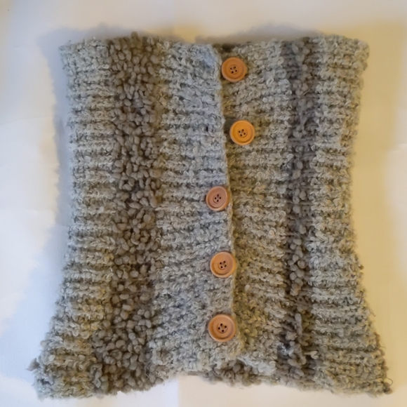 Light gray neck scarf - Picture 3 of 3
